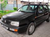 Volkswagen Golf 1994 годаүшін2 000 000 тг. в Алматы