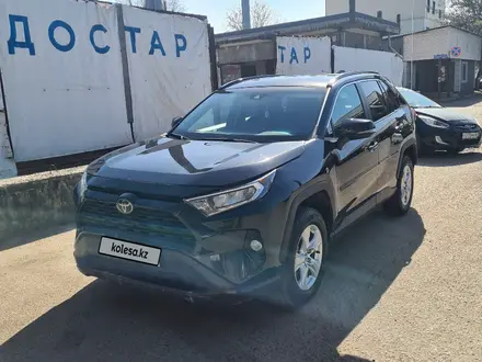 Toyota RAV4 2020 года за 14 200 000 тг. в Алматы – фото 2