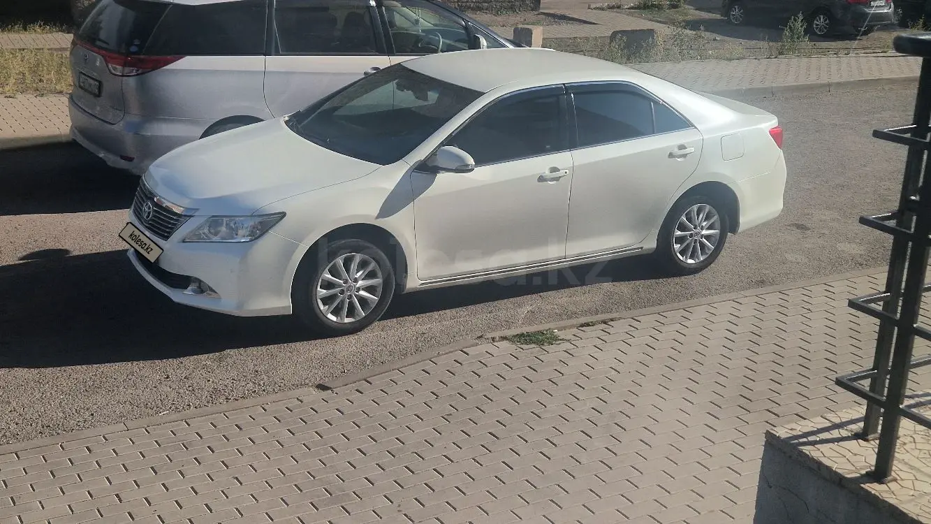 Toyota Camry, 2014