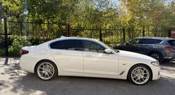 BMW 530 2023 года за 28 200 000 тг. в Караганда – фото 3