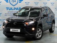 Toyota RAV4 2021 года за 18 000 000 тг. в Алматы