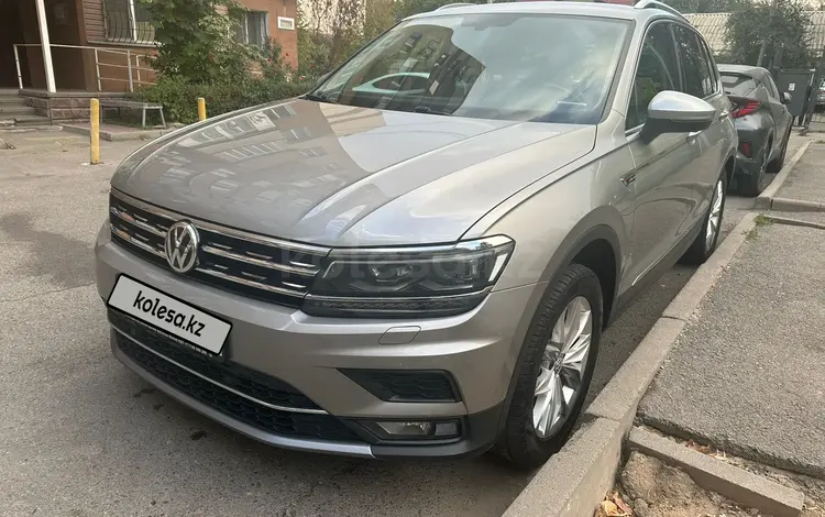 Volkswagen Tiguan 2018 годаүшін10 500 000 тг. в Алматы