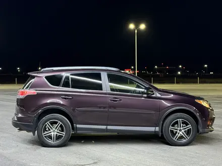 Toyota RAV4 2017 года за 7 000 000 тг. в Актобе – фото 5