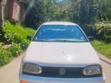 Volkswagen Golf 1998 годаүшін2 000 000 тг. в Алматы