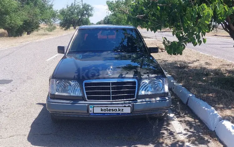 Mercedes-Benz E 220 1993 годаүшін2 150 000 тг. в Тараз