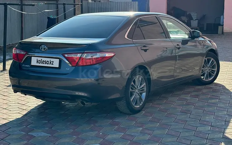 Toyota Camry 2015 годаfor9 500 000 тг. в Атырау