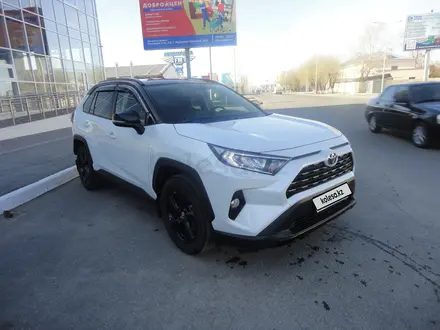 Toyota RAV4 2021 года за 15 800 000 тг. в Кокшетау – фото 3