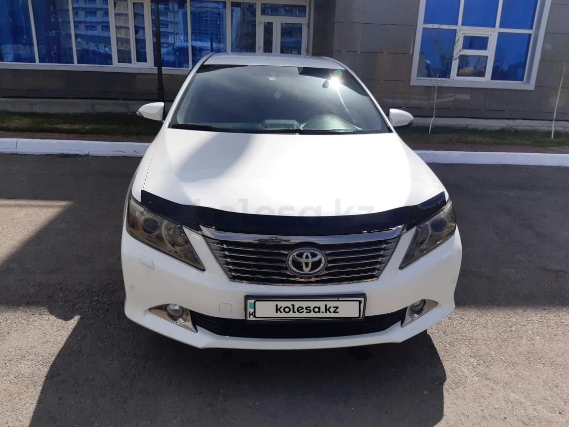 Toyota Camry 2014 г.