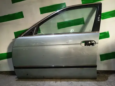 Дверь передняя правая BMW 5 E39 за 25 000 тг. в Алматы