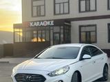 Hyundai Sonata 2018 года за 9 000 000 тг. в Уральск – фото 2