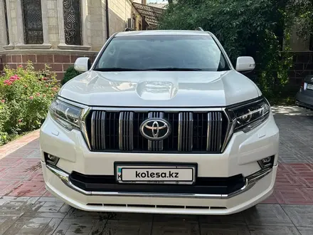 Toyota Land Cruiser Prado 2018 года за 25 500 000 тг. в Шымкент