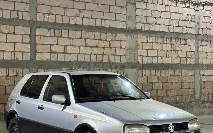 Volkswagen Golf 1994 годаfor800 000 тг. в Актау