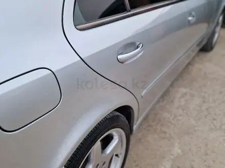 Mercedes-Benz E 320 2003 года за 5 500 000 тг. в Атырау – фото 2