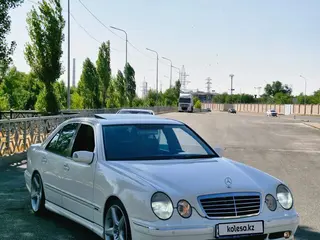 Mercedes-Benz E 55 AMG