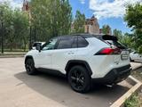 Toyota RAV4 2021 года за 17 200 000 тг. в Астана – фото 4
