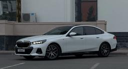BMW 530 2023 года за 31 000 000 тг. в Астана – фото 2