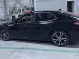 Toyota Camry 2019 года за 9 999 999 тг. в Алматы