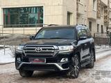 Toyota Land Cruiser 2018 года за 39 500 000 тг. в Астана