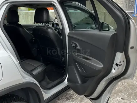 Chevrolet Tracker 2014 года за 5 700 000 тг. в Алматы – фото 23