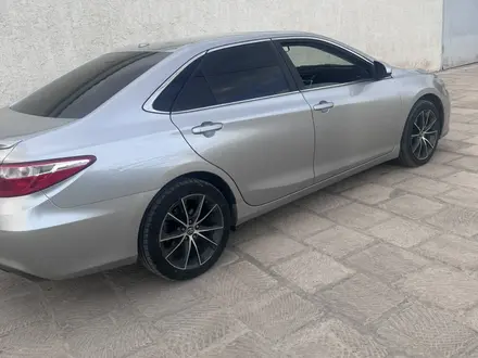 Toyota Camry 2015 года за 6 500 000 тг. в Жанаозен – фото 4