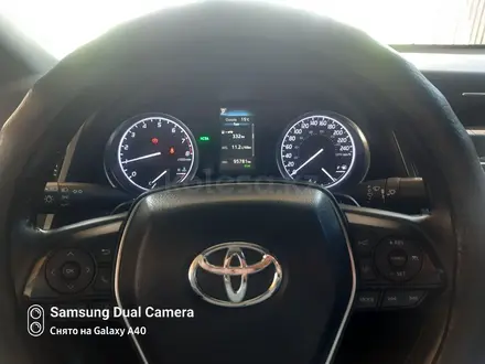Toyota Camry 2018 года за 13 500 000 тг. в Боралдай – фото 9