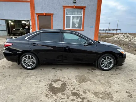 Toyota Camry 2016 года за 7 200 000 тг. в Атырау – фото 4