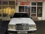 Mercedes-Benz E 230 1989 года за 1 200 000 тг. в Шымкент