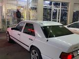 Mercedes-Benz E 230 1989 года за 1 200 000 тг. в Шымкент – фото 3