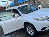 Toyota Highlander 2011 года за 7 200 000 тг. в Актобе – фото 2