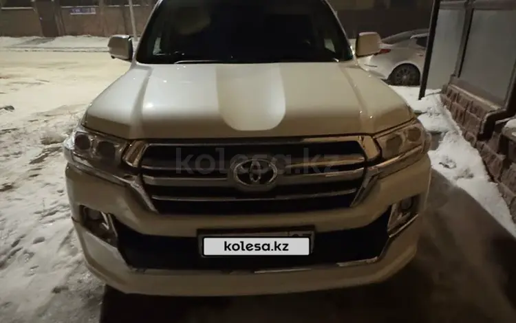 Toyota Land Cruiser 2017 годаfor33 000 000 тг. в Астана