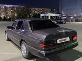 Mercedes-Benz E 200 1993 года за 2 200 000 тг. в Уральск – фото 2