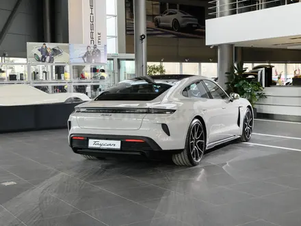 Porsche Taycan Turbo S 2025 года за 132 800 000 тг. в Алматы – фото 4