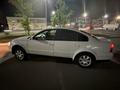 Volkswagen Passat 2000 года за 2 500 000 тг. в Астана – фото 2