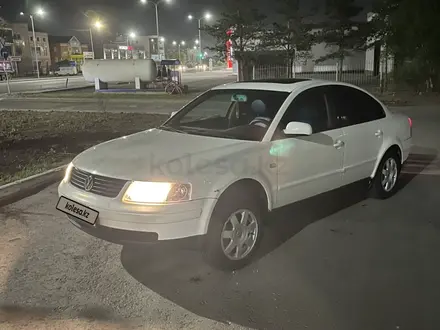 Volkswagen Passat 2000 года за 2 500 000 тг. в Астана