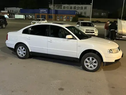 Volkswagen Passat 2000 года за 2 500 000 тг. в Астана – фото 8