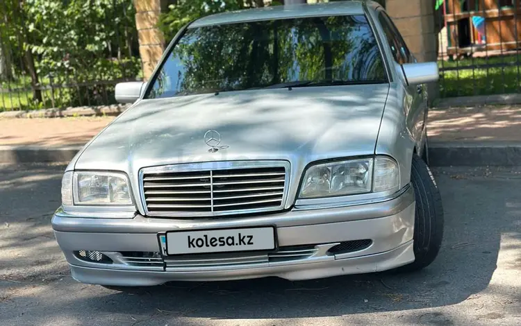Mercedes-Benz C 240 1999 года за 3 000 000 тг. в Алматы
