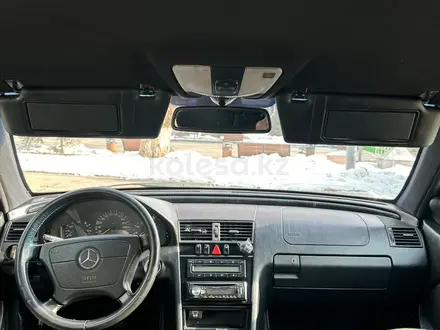 Mercedes-Benz C 240 1999 года за 3 000 000 тг. в Алматы – фото 12