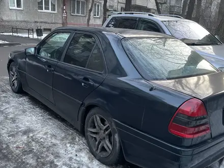 Mercedes-Benz C 180 1996 года за 1 700 000 тг. в Алматы – фото 4