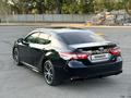 Toyota Camry 2019 года за 9 500 000 тг. в Алматы – фото 2