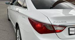 Hyundai Sonata 2011 года за 6 400 000 тг. в Шымкент – фото 4