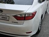 Lexus ES 300h 2012 годаүшін9 200 000 тг. в Актау – фото 3