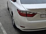 Lexus ES 300h 2012 годаүшін9 200 000 тг. в Актау – фото 4