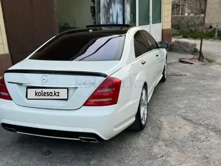 Mercedes-Benz S 550 2006 года за 8 000 000 тг. в Шымкент – фото 12