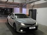 Toyota Camry 2023 годаfor18 800 000 тг. в Шымкент