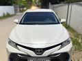 Toyota Camry 2018 года за 13 700 000 тг. в Алматы