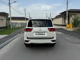 Toyota Land Cruiser 2021 года за 46 000 000 тг. в Шымкент – фото 4