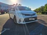 Toyota Sienna 2019 года за 19 500 000 тг. в Алматы