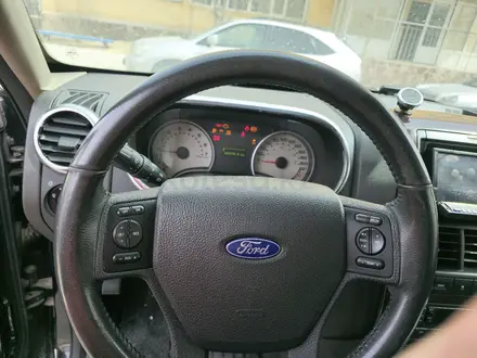 Ford Explorer 2006 годаүшін7 800 000 тг. в Актау – фото 4