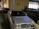 Mercedes-Benz E 230 1996 годаүшін2 700 000 тг. в Петропавловск – фото 2