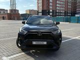 Toyota RAV4 2019 годаүшін13 500 000 тг. в Актобе